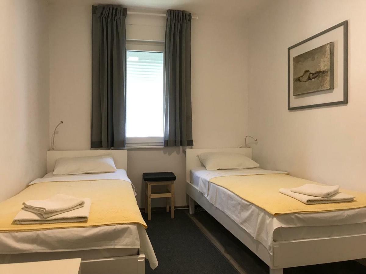 Apartment Romeo Криквеница Екстериор снимка