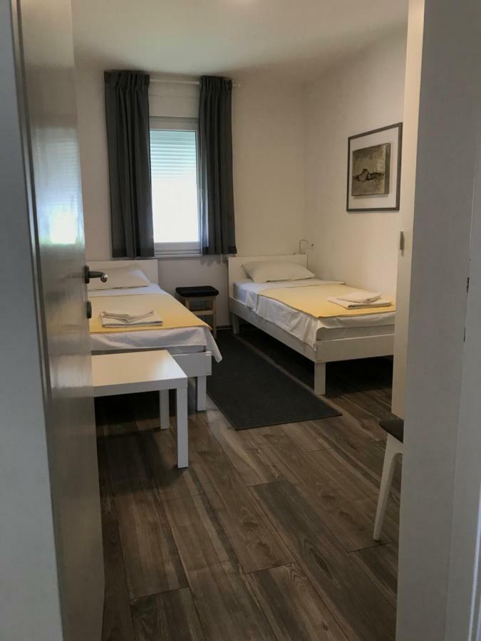 Apartment Romeo Криквеница Екстериор снимка